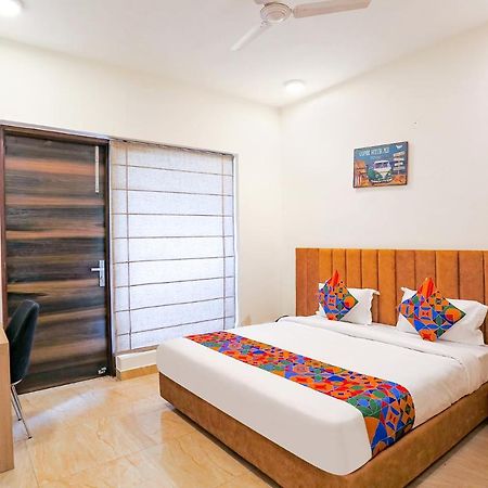 Fabhotel Ab Inn Huda City Center Gurgaon Eksteriør bilde