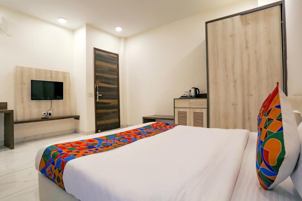 Fabhotel Ab Inn Huda City Center Gurgaon Eksteriør bilde