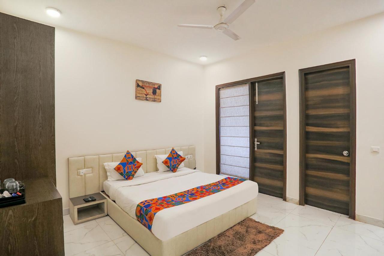 Fabhotel Ab Inn Huda City Center Gurgaon Eksteriør bilde