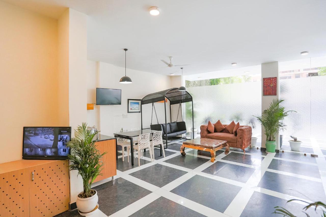 Fabhotel Ab Inn Huda City Center Gurgaon Eksteriør bilde