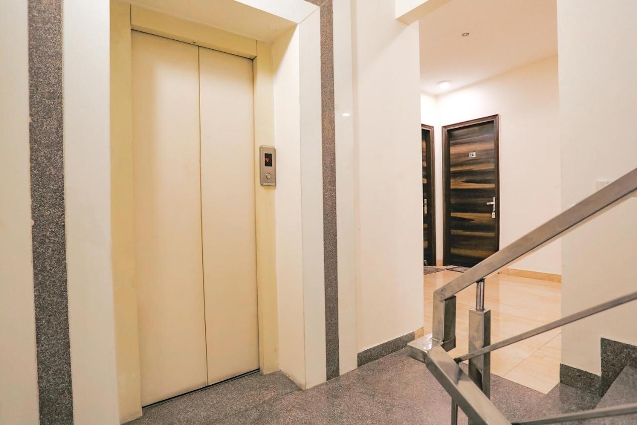Fabhotel Ab Inn Huda City Center Gurgaon Eksteriør bilde