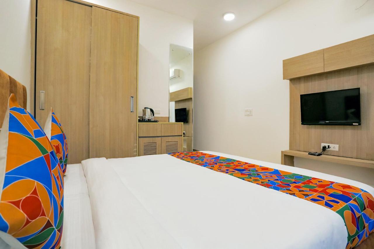 Fabhotel Ab Inn Huda City Center Gurgaon Eksteriør bilde
