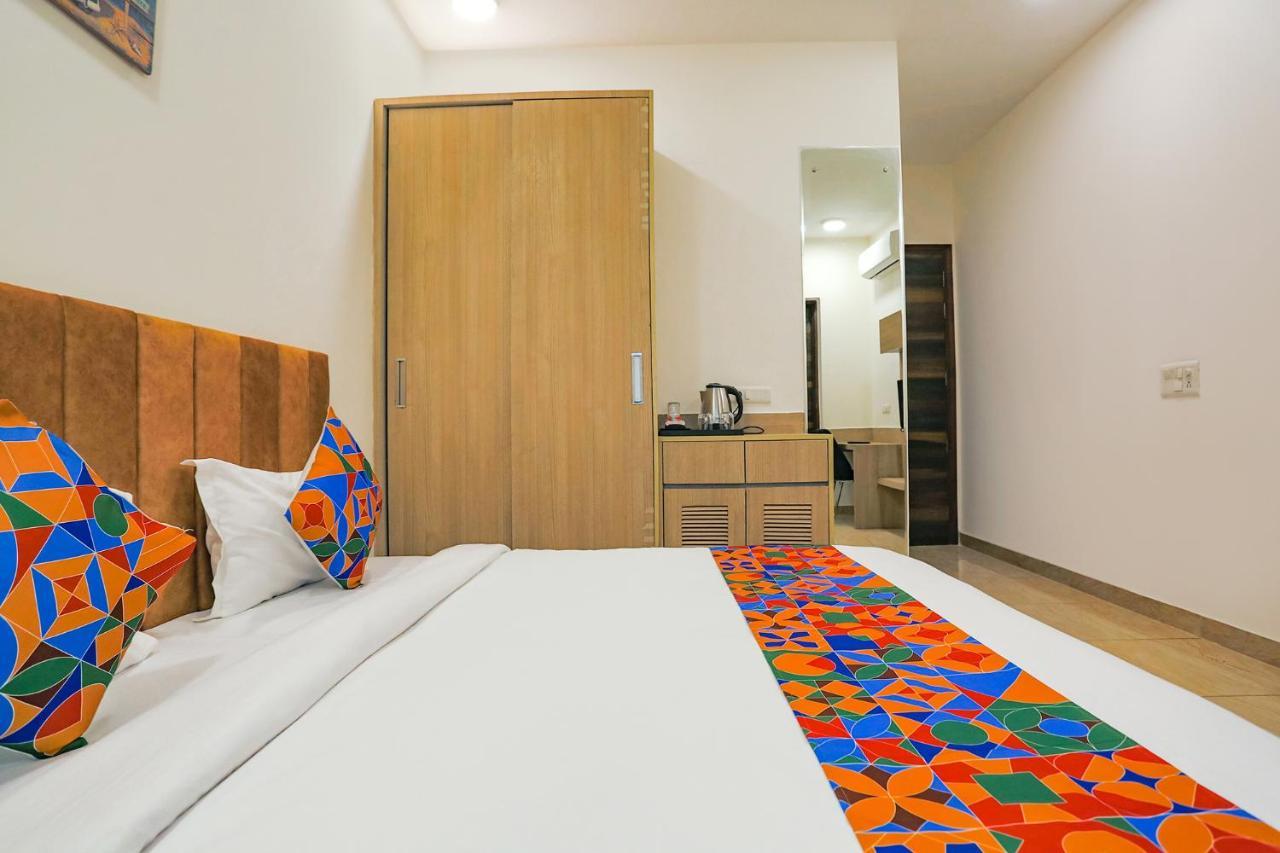 Fabhotel Ab Inn Huda City Center Gurgaon Eksteriør bilde